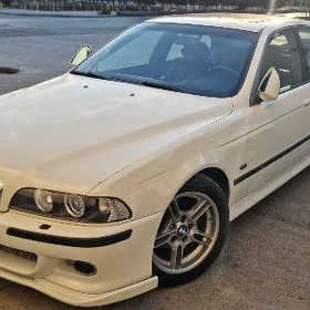 BMW E39 1998
