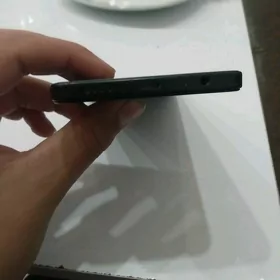 POCO C85