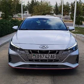 Hyundai Elantra 2021