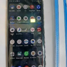 AQUOS SHARP R6