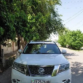 Nissan Pathfinder 2013