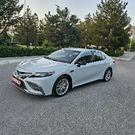 Toyota Camry 2022