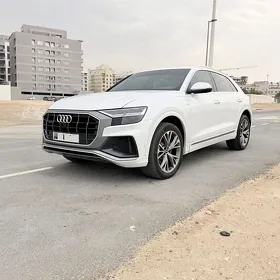 Audi Q8 2022