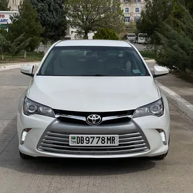 Toyota Camry 2016