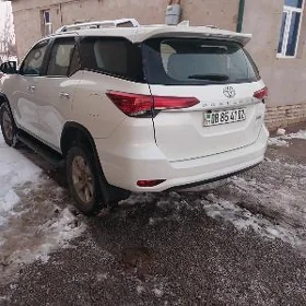 Toyota Fortuner 2021