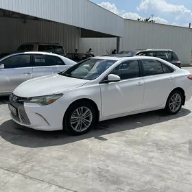 Toyota Camry 2016