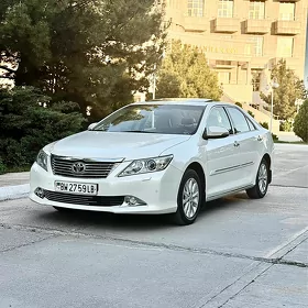 Toyota Camry 2014