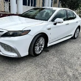 Toyota Camry 2020