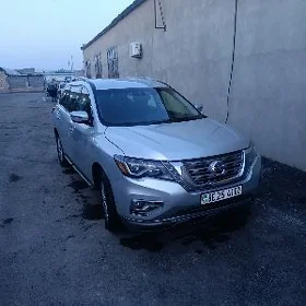 Nissan Pathfinder 2019