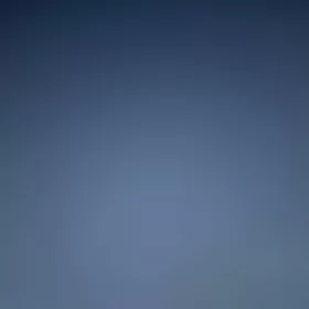 Водитель на своей машине