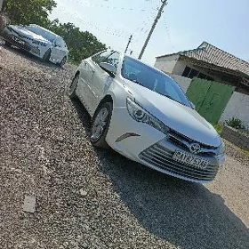 Toyota Camry 2016