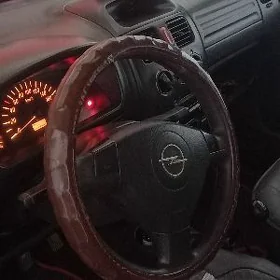 Opel Agila 2004