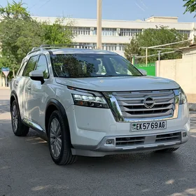 Nissan Pathfinder 2023