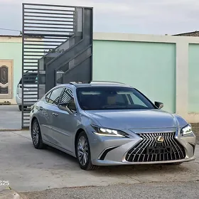 Lexus ES 350 2019
