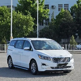 Kia Sedona 2020