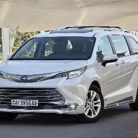 Toyota Sienna 2021