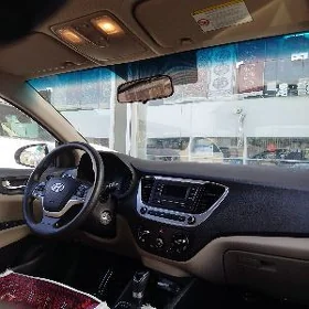 Hyundai Accent 2021
