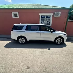 Kia Carnival 2021