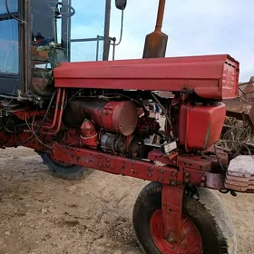 MTZ 82 2003