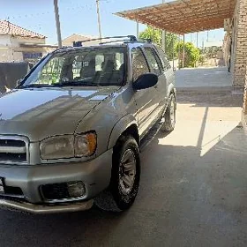 Nissan Pathfinder 2001