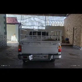 Toyota Hilux 2013