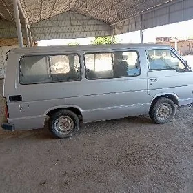 Toyota Hiace 1989