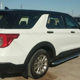 Ford Explorer 2022