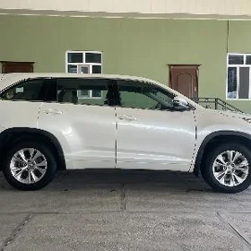 Toyota Highlander 2018