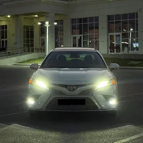 Toyota Camry 2020