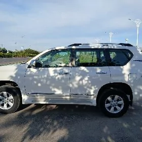 Toyota Land Cruiser Prado 2010