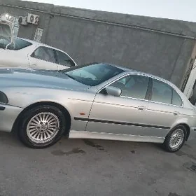 BMW 530 2001