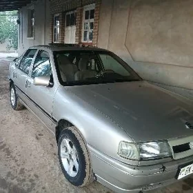 Opel Vectra 1990