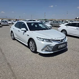 Toyota Camry 2023