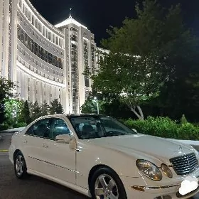 Mercedes-Benz E350 2006