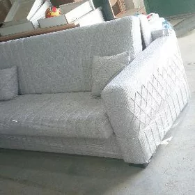 Akardion divan