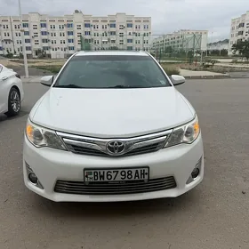 Toyota Camry 2013