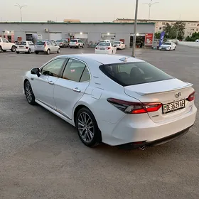Toyota Camry 2022