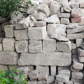 Daşlar