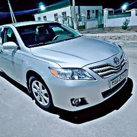 Toyota Camry 2010