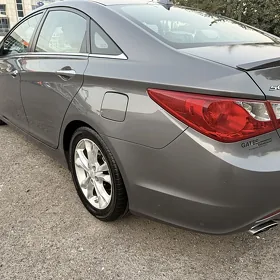 Hyundai Sonata 2013