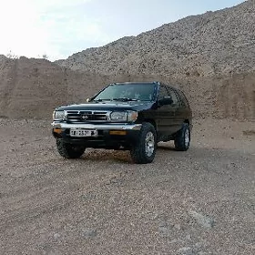 Nissan Pathfinder 1997