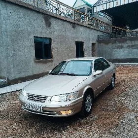 Toyota Camry 2000