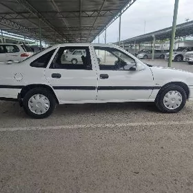 Opel Vectra 1989