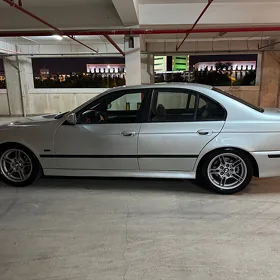 BMW E39 2002