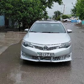 Toyota Camry 2012