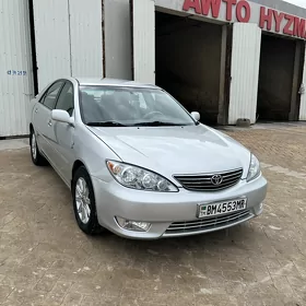 Toyota Camry 2005