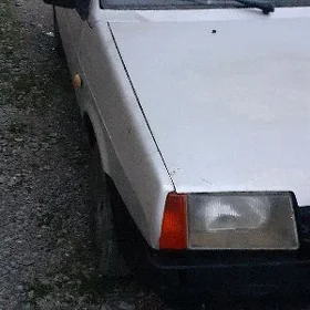 Lada VAZ-21099 2001