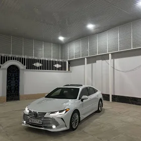 Toyota Avalon 2019