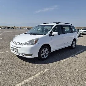 Toyota Sienna 2004