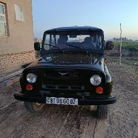 UAZ 469 2000